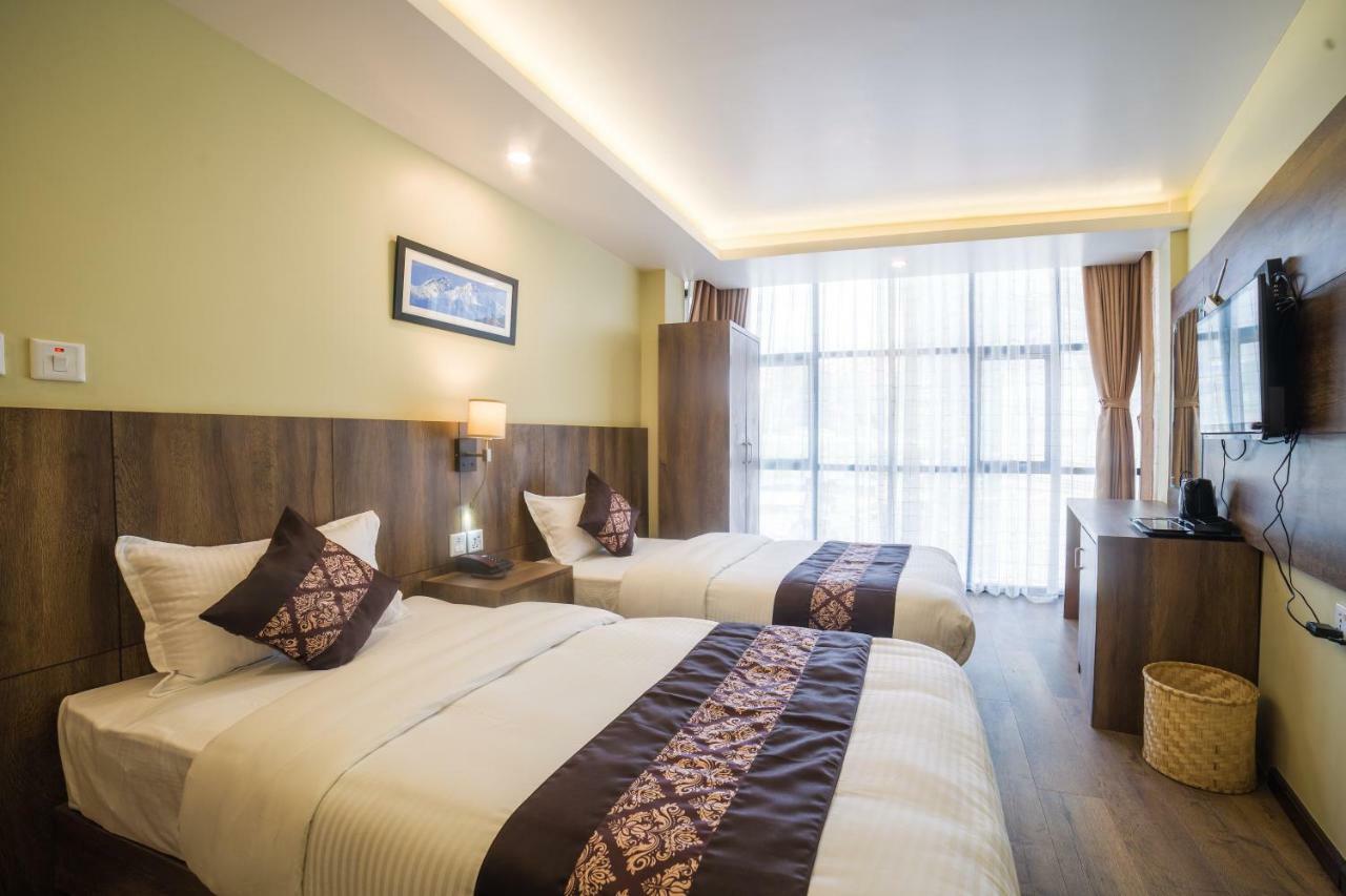 Ganapati Airport Hotel Катманду Екстер'єр фото