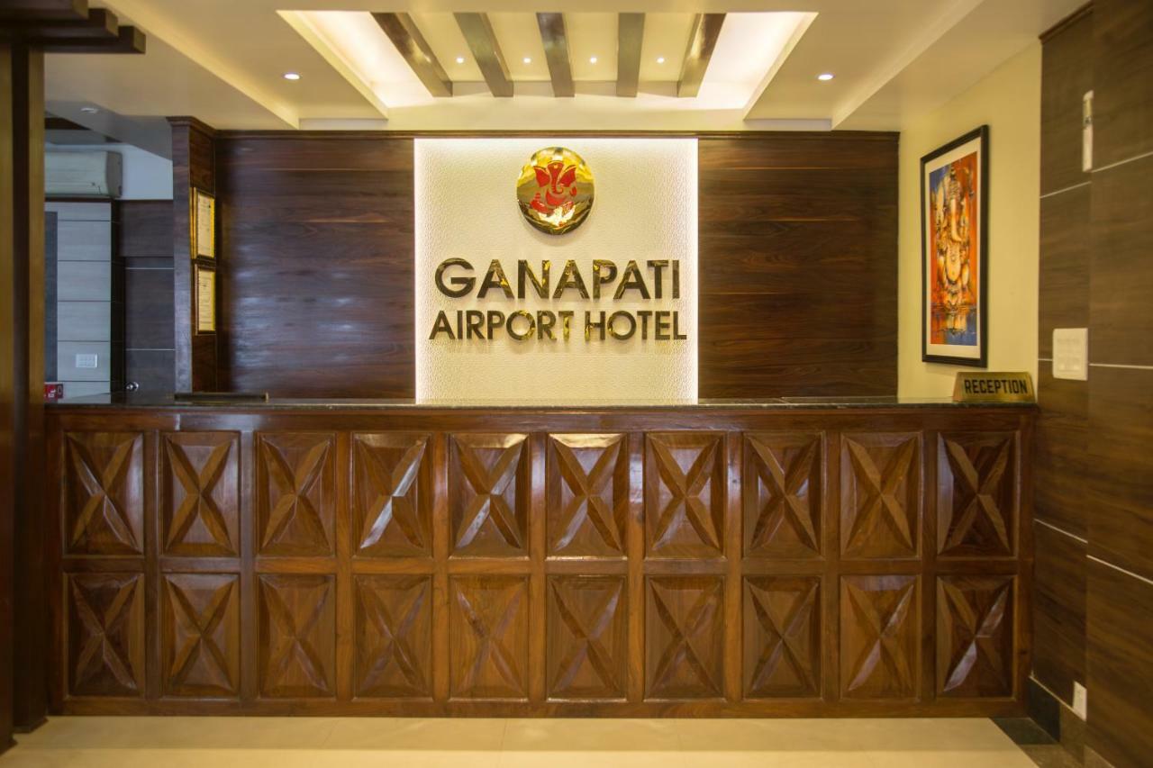 Ganapati Airport Hotel Катманду Екстер'єр фото